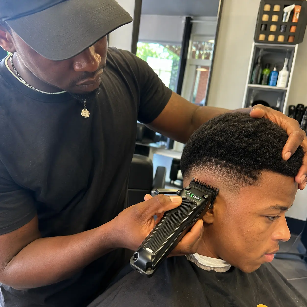 Fresh fade with the FXDE clipper